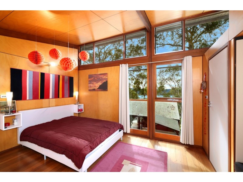 25 Woorara Parade, Green Point NSW 2251