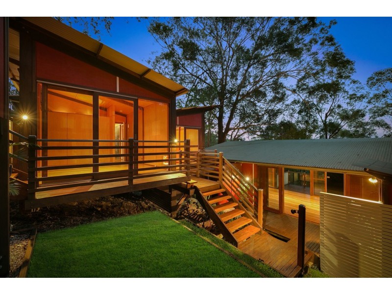 25 Woorara Parade, Green Point NSW 2251