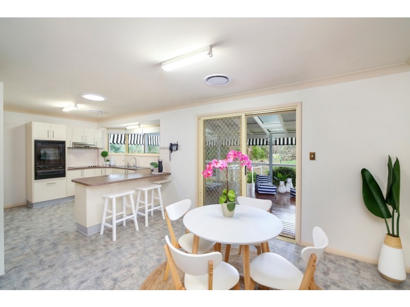 22 Woodbine Close, Lisarow NSW 2250