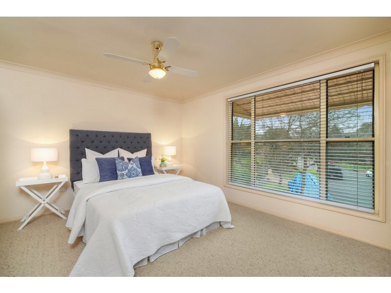 22 Woodbine Close, Lisarow NSW 2250