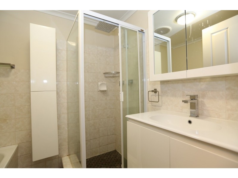 8/68-70 Faunce Street West, Gosford NSW 2250