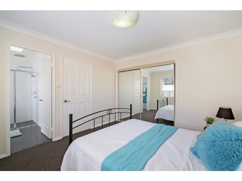 18/15 Koolang Road, Green Point NSW 2251