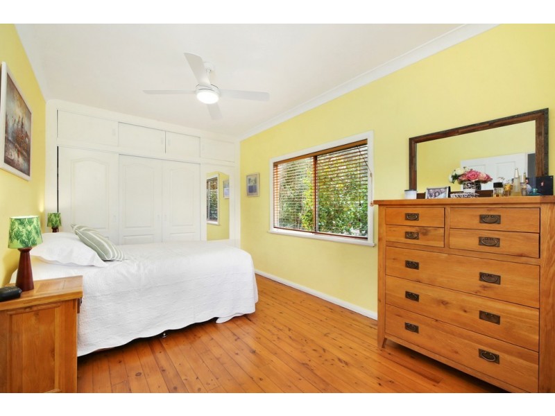 70 Lushington Street, East Gosford NSW 2250