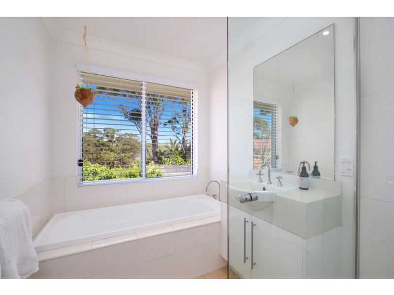 54 Hillcrest Street, Terrigal NSW 2260