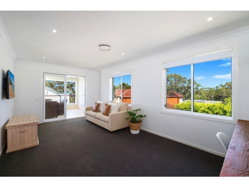 54 Hillcrest Street, Terrigal NSW 2260