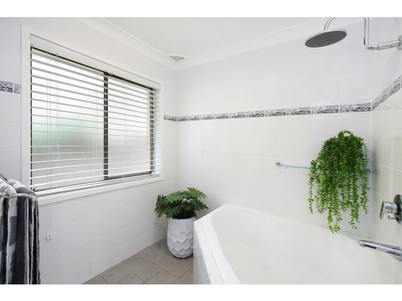 19 Gregory Street, Wyoming NSW 2250