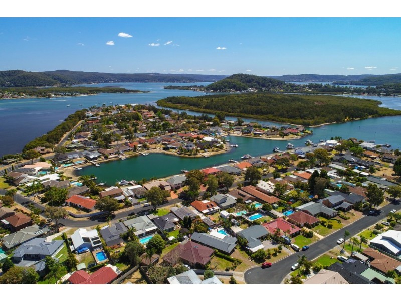 19 Marina View Parade, St Huberts Island NSW 2257
