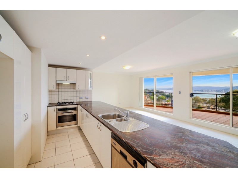 44/92 John Whiteway Drive, Gosford NSW 2250