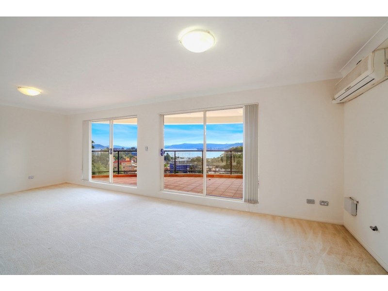 44/92 John Whiteway Drive, Gosford NSW 2250
