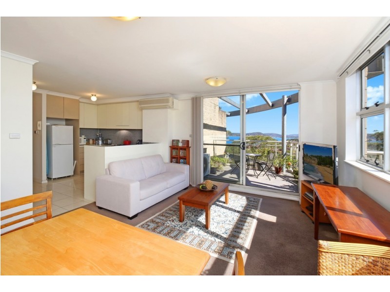 171/80 John Whiteway Drive, Gosford NSW 2250