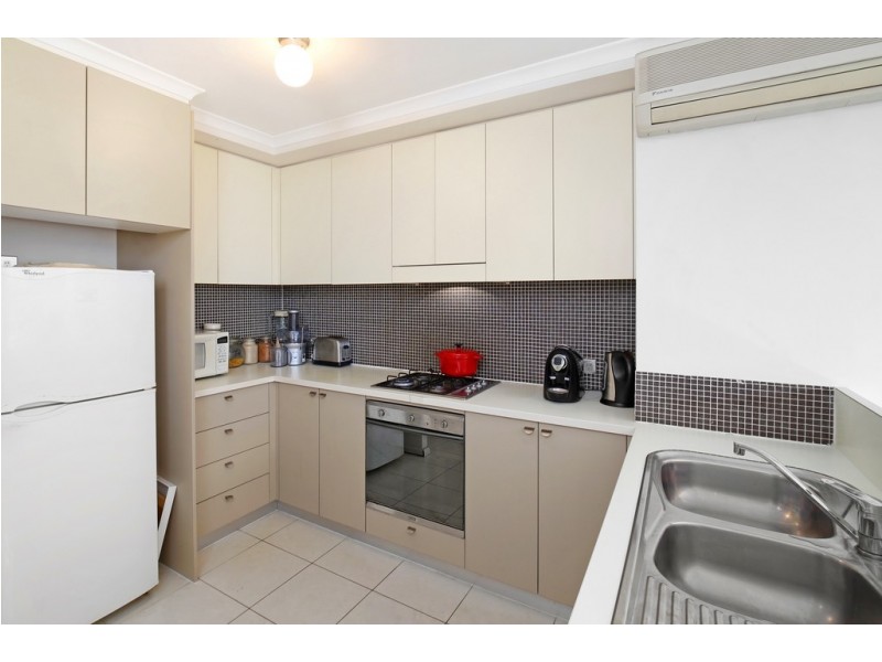 171/80 John Whiteway Drive, Gosford NSW 2250