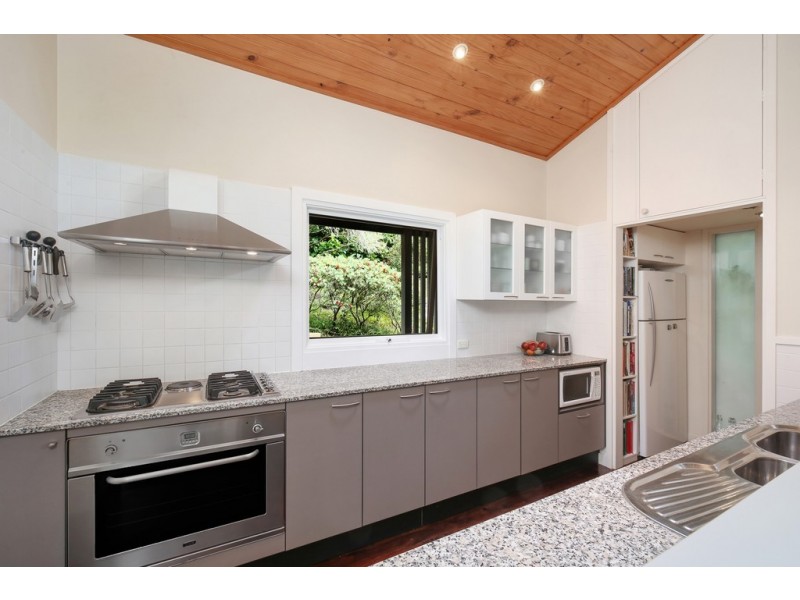 226 Macdonalds Road, Lisarow NSW 2250