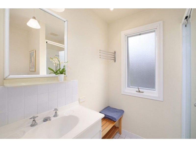 226 Macdonalds Road, Lisarow NSW 2250