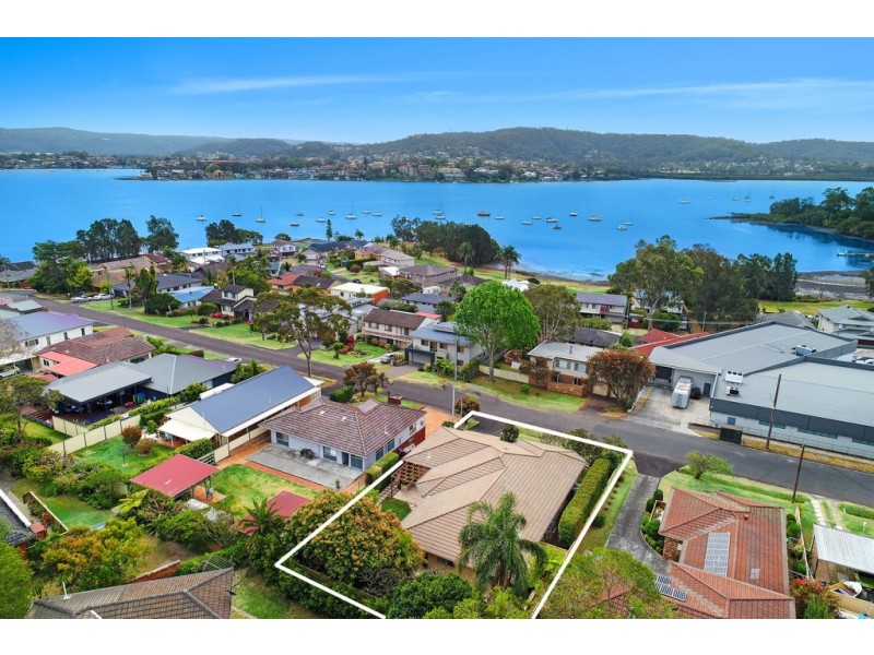 26 Orana Street, Green Point NSW 2251