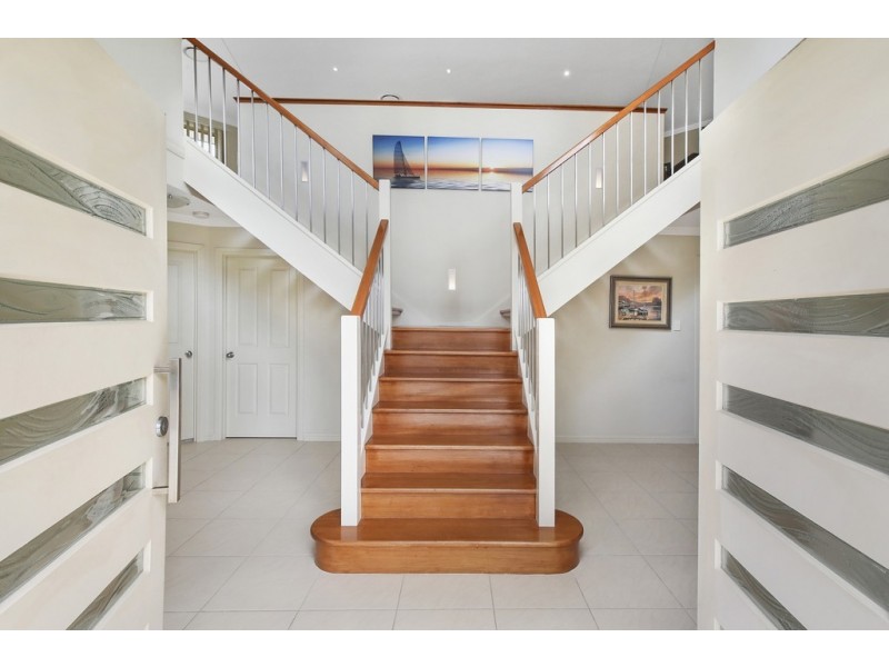 220A Avoca Drive, Green Point NSW 2251