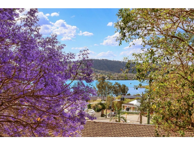 220A Avoca Drive, Green Point NSW 2251