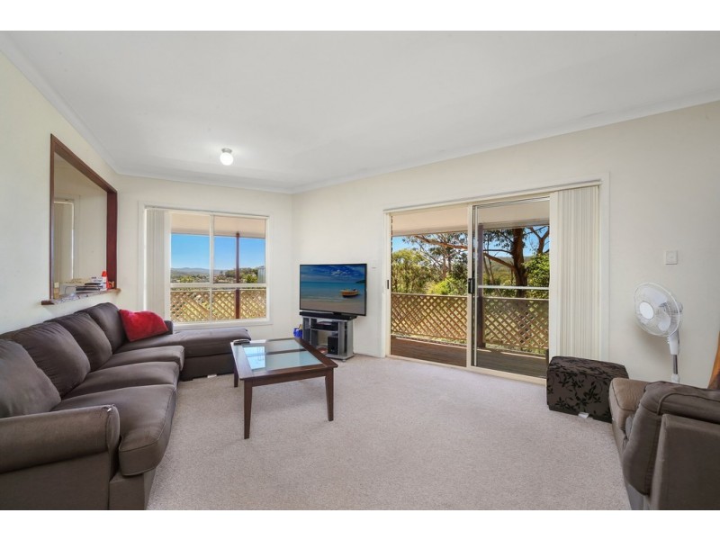 18 Pamela Close, Green Point NSW 2251