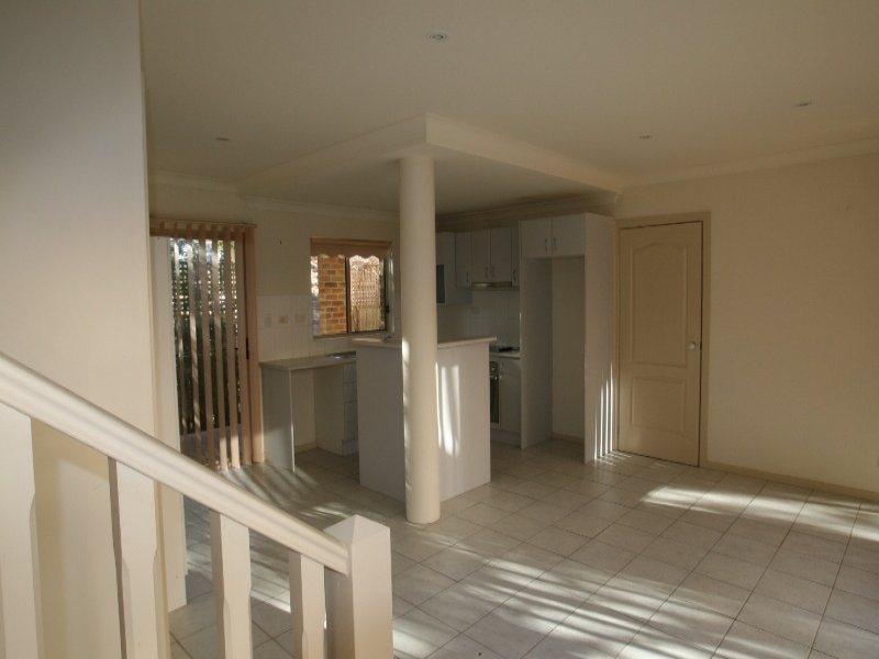 2/4-6 Webb Street, East Gosford NSW 2250