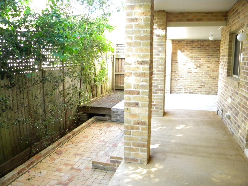 2/4-6 Webb Street, East Gosford NSW 2250