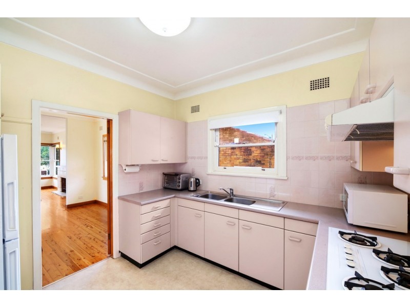 49 George Street, East Gosford NSW 2250