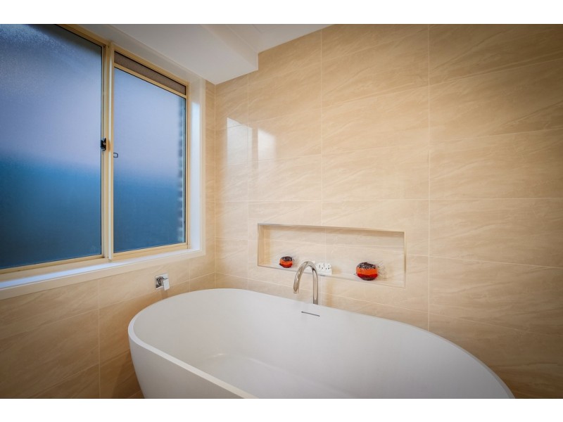 5 Wagtail Place, Green Point NSW 2251