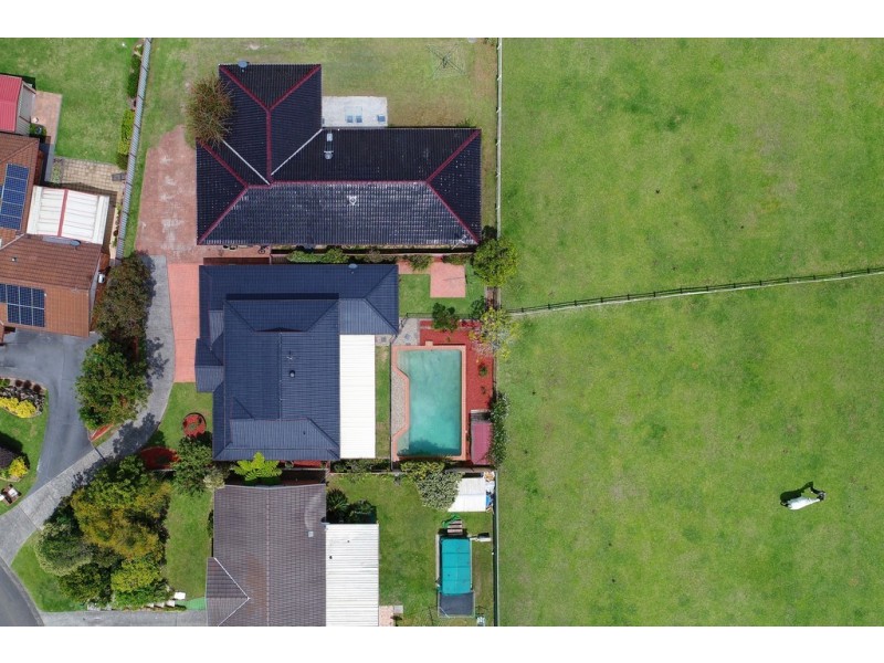 28 Pineridge Close, Lisarow NSW 2250