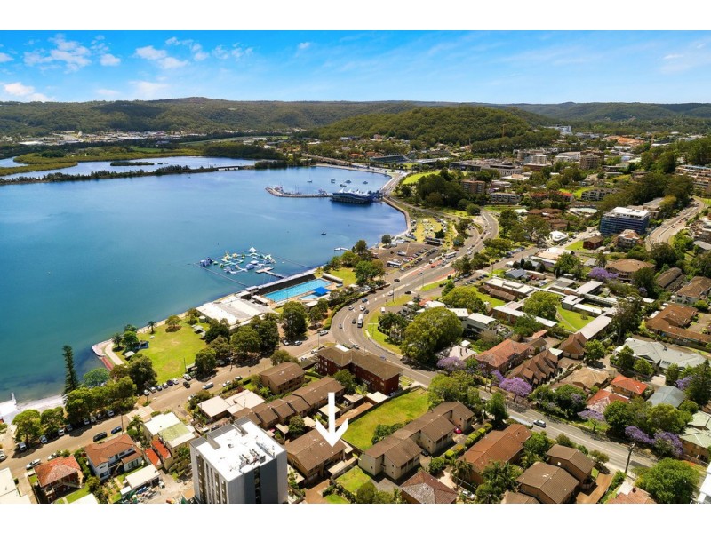 13/15 Lynn Avenue, Point Frederick NSW 2250