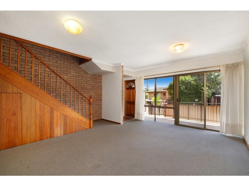 13/15 Lynn Avenue, Point Frederick NSW 2250