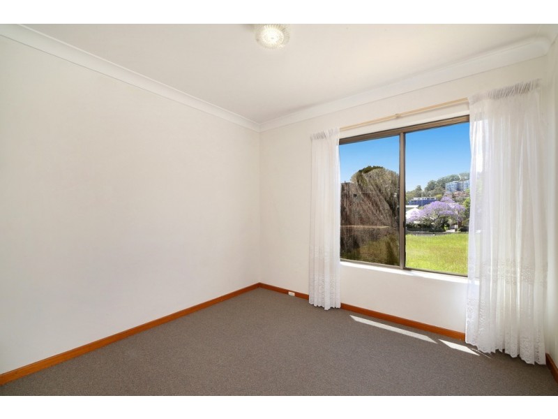 13/15 Lynn Avenue, Point Frederick NSW 2250