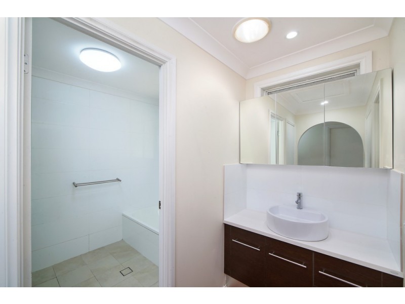 25 Gregory Street, Wyoming NSW 2250