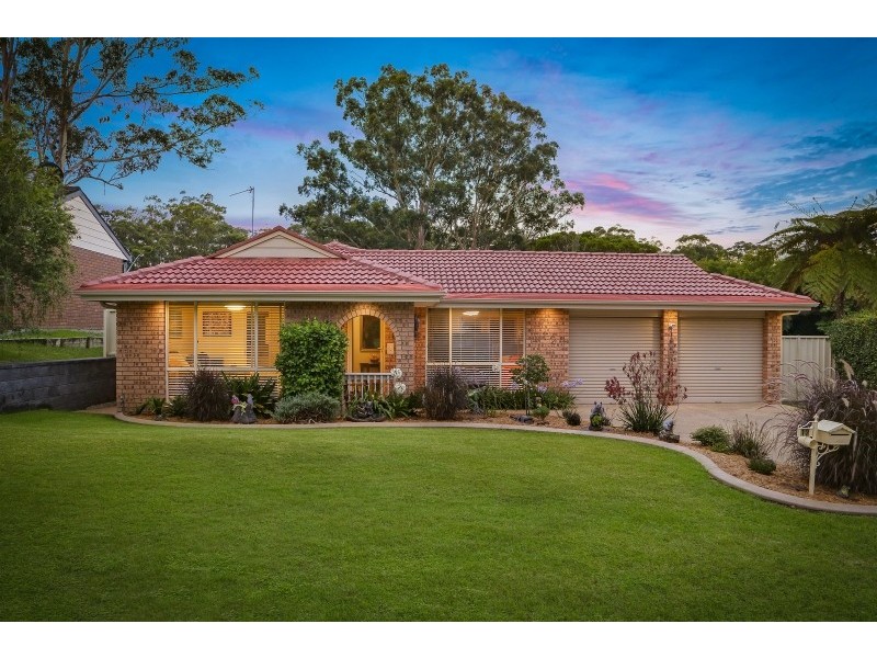 12 Greenlee Street, Green Point NSW 2251