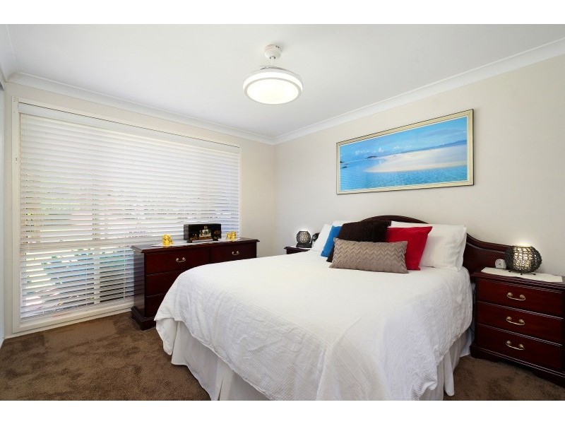 12 Greenlee Street, Green Point NSW 2251