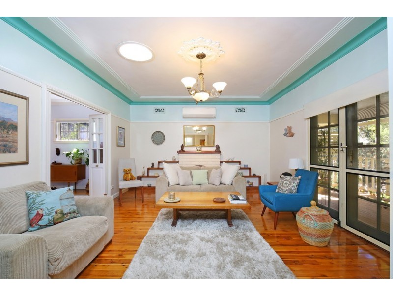 24 White Street, East Gosford NSW 2250