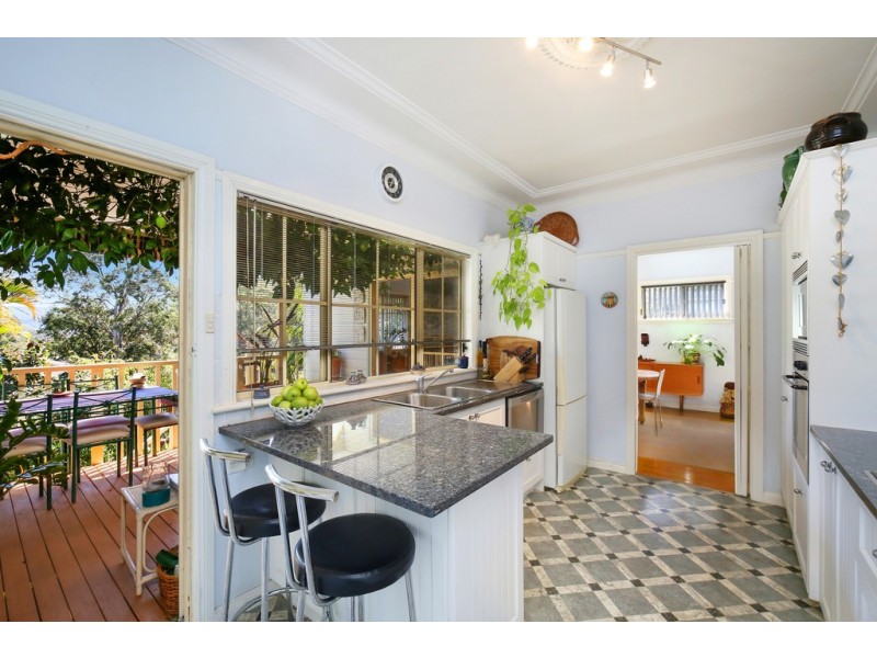 24 White Street, East Gosford NSW 2250