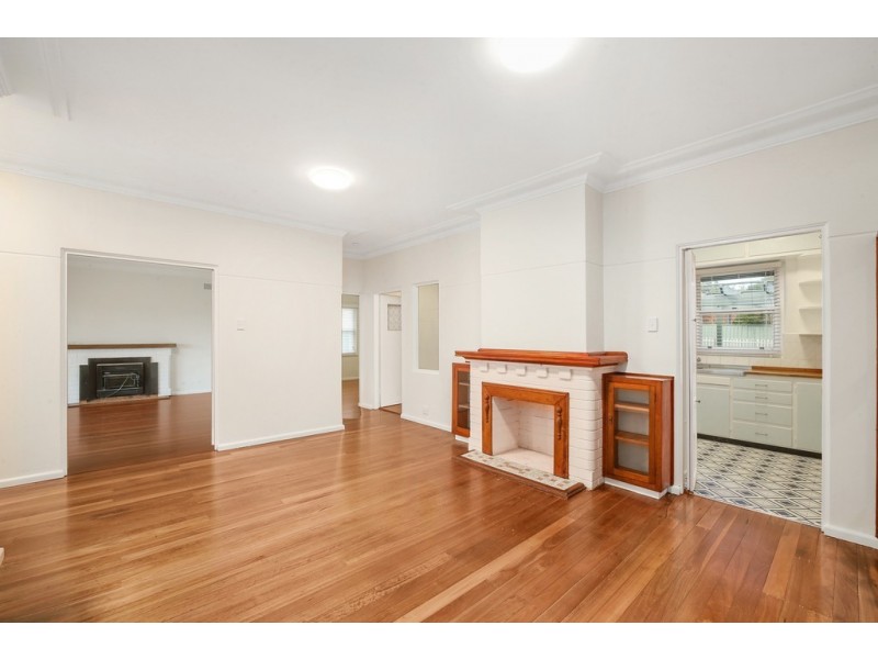 121 Victoria Street, East Gosford NSW 2250