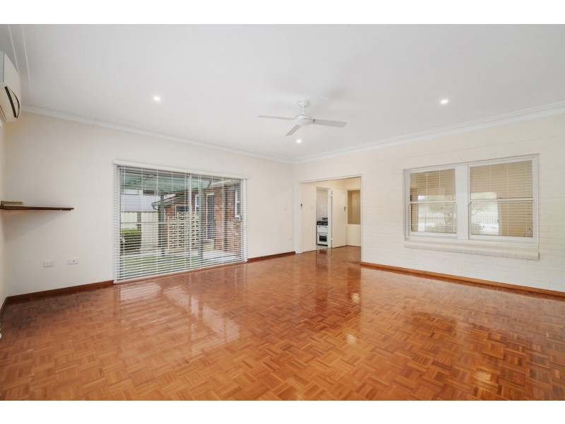 121 Victoria Street, East Gosford NSW 2250