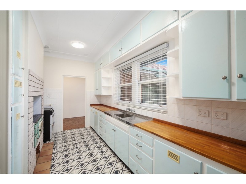 121 Victoria Street, East Gosford NSW 2250