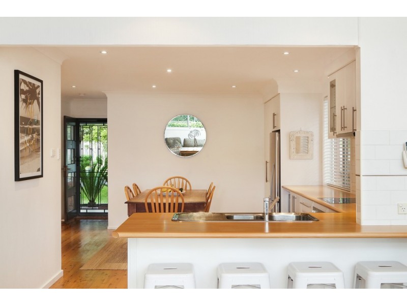 37 Elizabeth Street, Wyoming NSW 2250