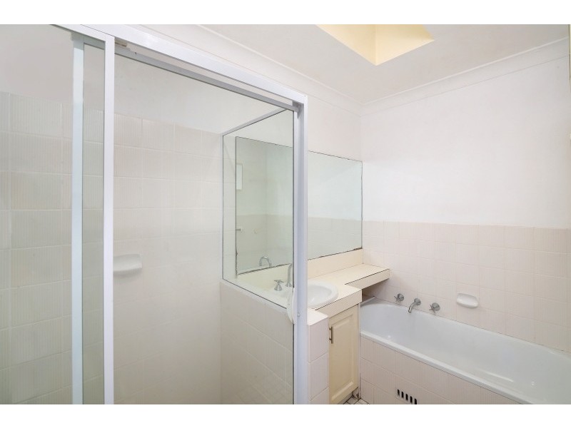 31 Macgregor Street, Wyoming NSW 2250