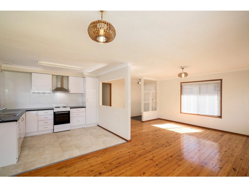10 Tamara Road, Erina NSW 2250