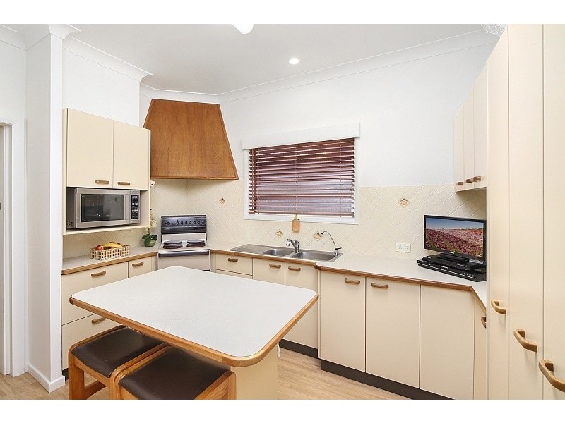 29 Barralong Road, Erina NSW 2250