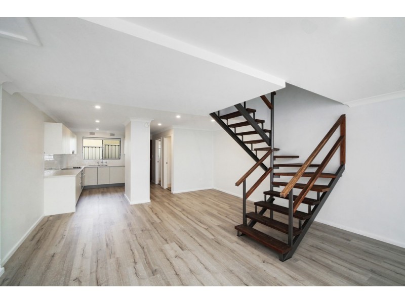3/5 Hills Street, Gosford NSW 2250