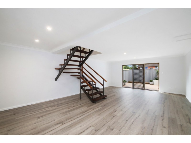 3/5 Hills Street, Gosford NSW 2250