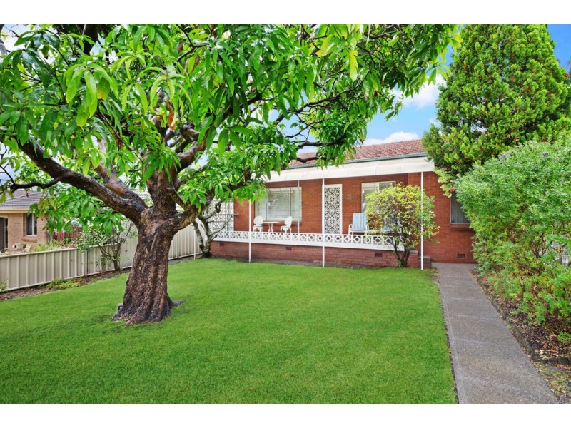 26 Russell Street, East Gosford NSW 2250