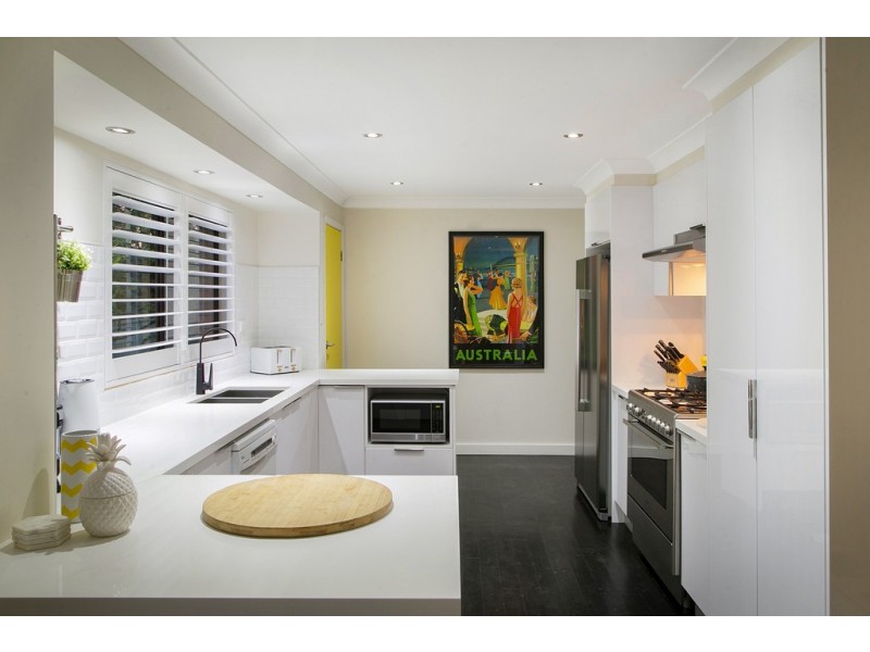 4 Runyon Close, Narara NSW 2250