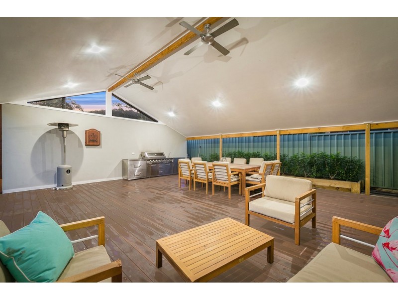 4 Runyon Close, Narara NSW 2250