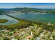 8 Althea Place, Point Clare NSW 2250
