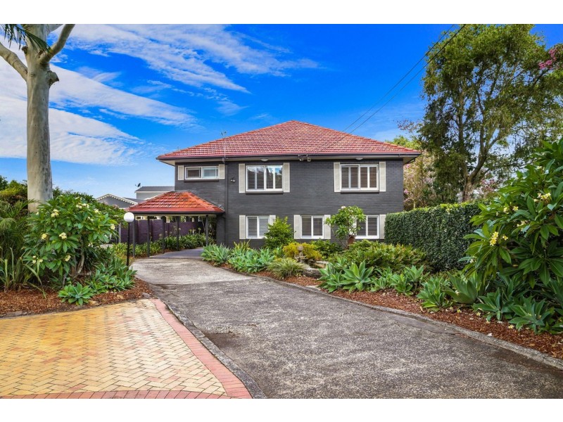 83 Albany Street, Point Frederick NSW 2250