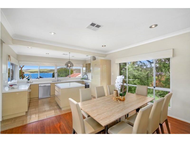 83 Albany Street, Point Frederick NSW 2250