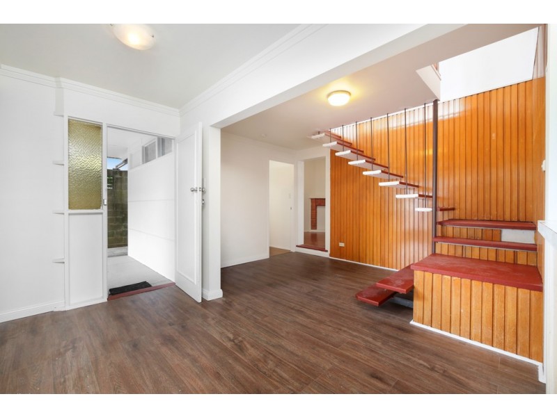 5 Bent Street, Gosford NSW 2250